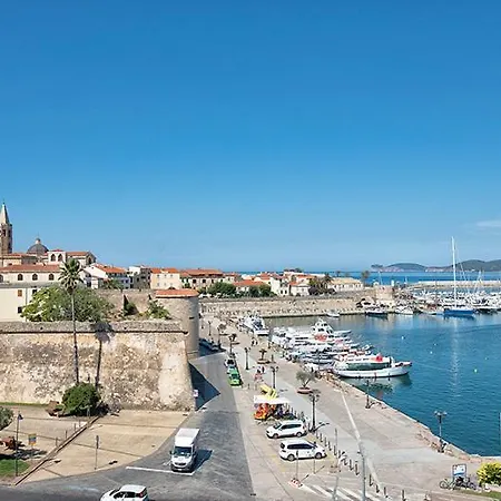 Valencia Penthouse With Spectacular Beachfront Terraces Wifi, Air Conditioning, Close To Beaches * Alghero