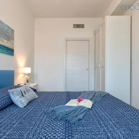 Valencia Penthouse With Spectacular Beachfront Terraces Wifi, Air Conditioning, Close To Beaches Apartment