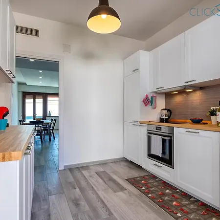 Valencia Penthouse With Spectacular Beachfront Terraces Wifi, Air Conditioning, Close To Beaches Apartment Alghero