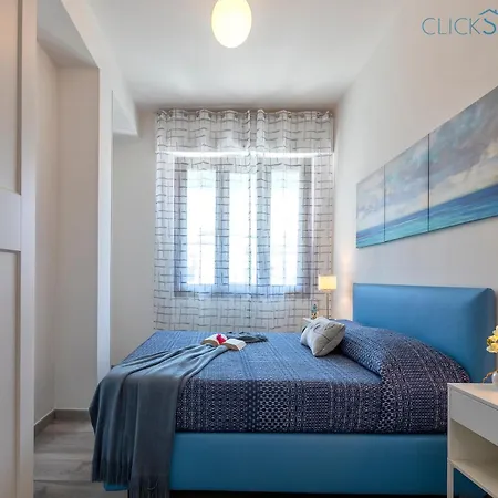 Valencia Penthouse With Spectacular Beachfront Terraces Wifi, Air Conditioning, Close To Beaches Apartment Alghero