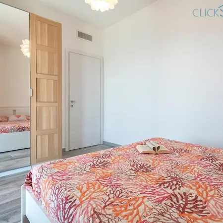 Apartment Valencia Penthouse With Spectacular Beachfront Terraces Wifi, Air Conditioning, Close To Beaches Alghero