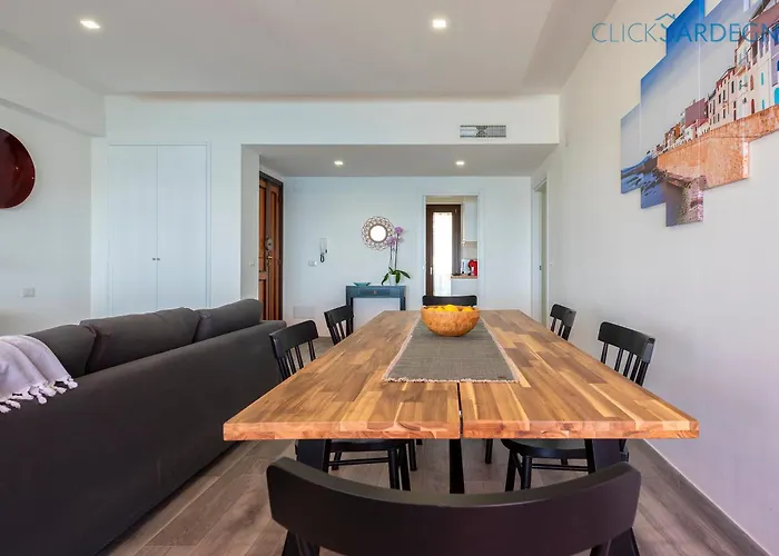 Valencia Penthouse With Spectacular Beachfront Terraces Wifi, Air Conditioning, Close To Beaches Alghero